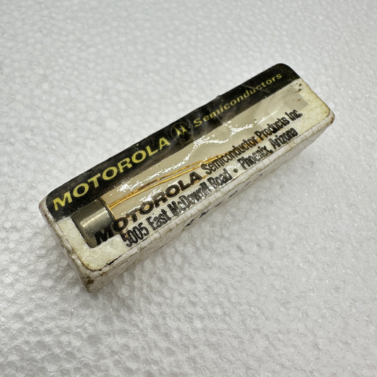 2N4073 Silicon Transistor Motorola NOS - Rare & Reclaimed