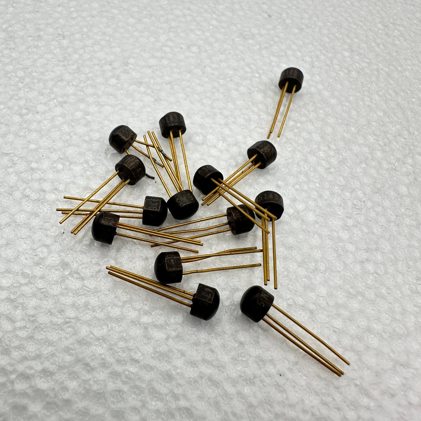 2N5143 Silicon Transistor NOS - Rare & Reclaimed