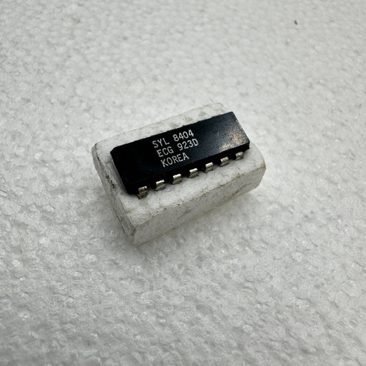 ECG923D Op-Amp DIP-14 - Rare & Reclaimed