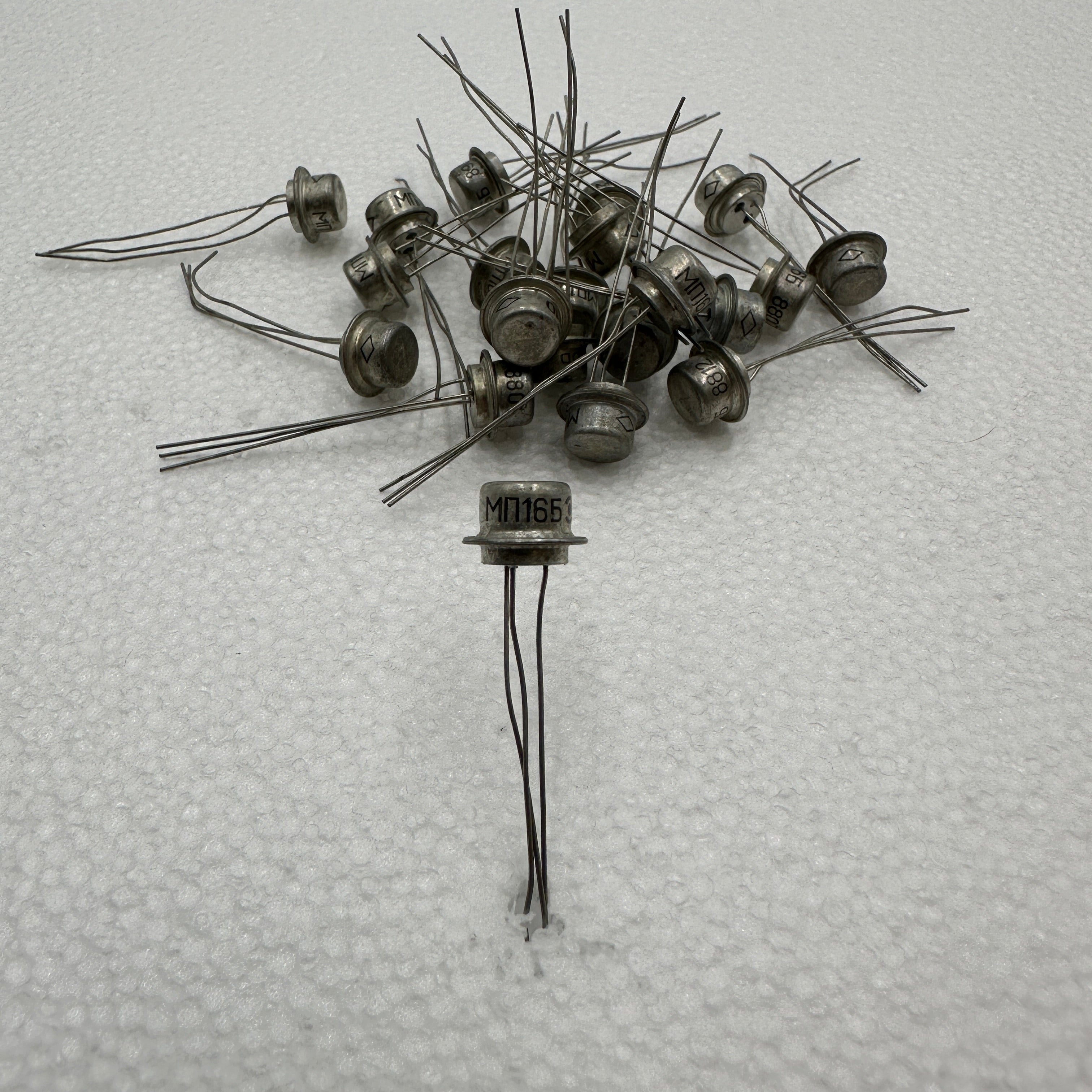 Germanium Transistors – Pedalhacker