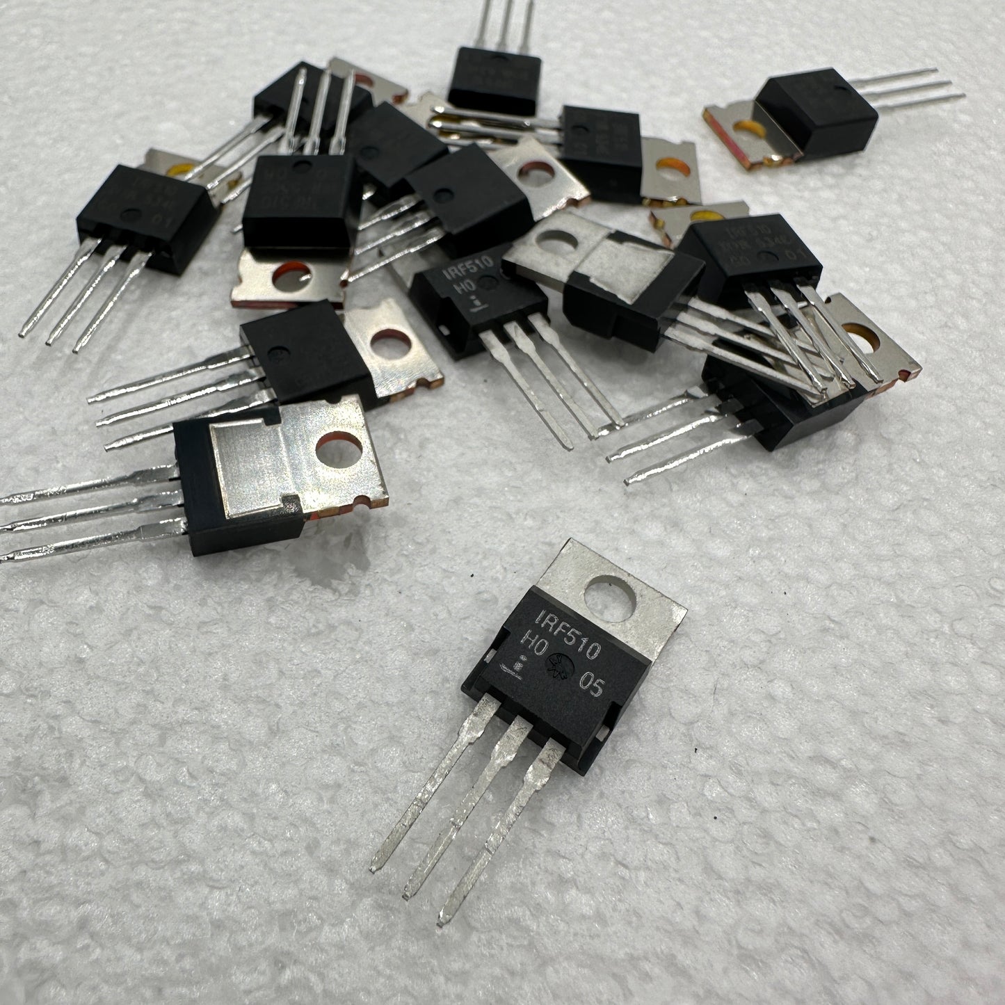 IRF510 N-Channel MOSFET IR and Intersil