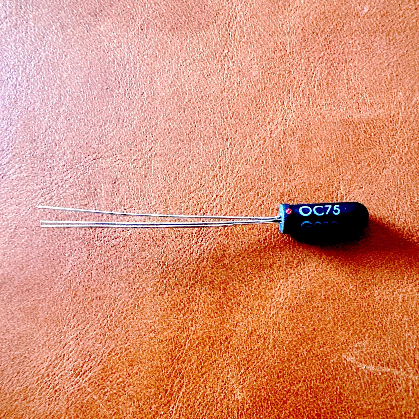 112 PACK - NOS Mullard OC75 Black Glass Germanium Transistor